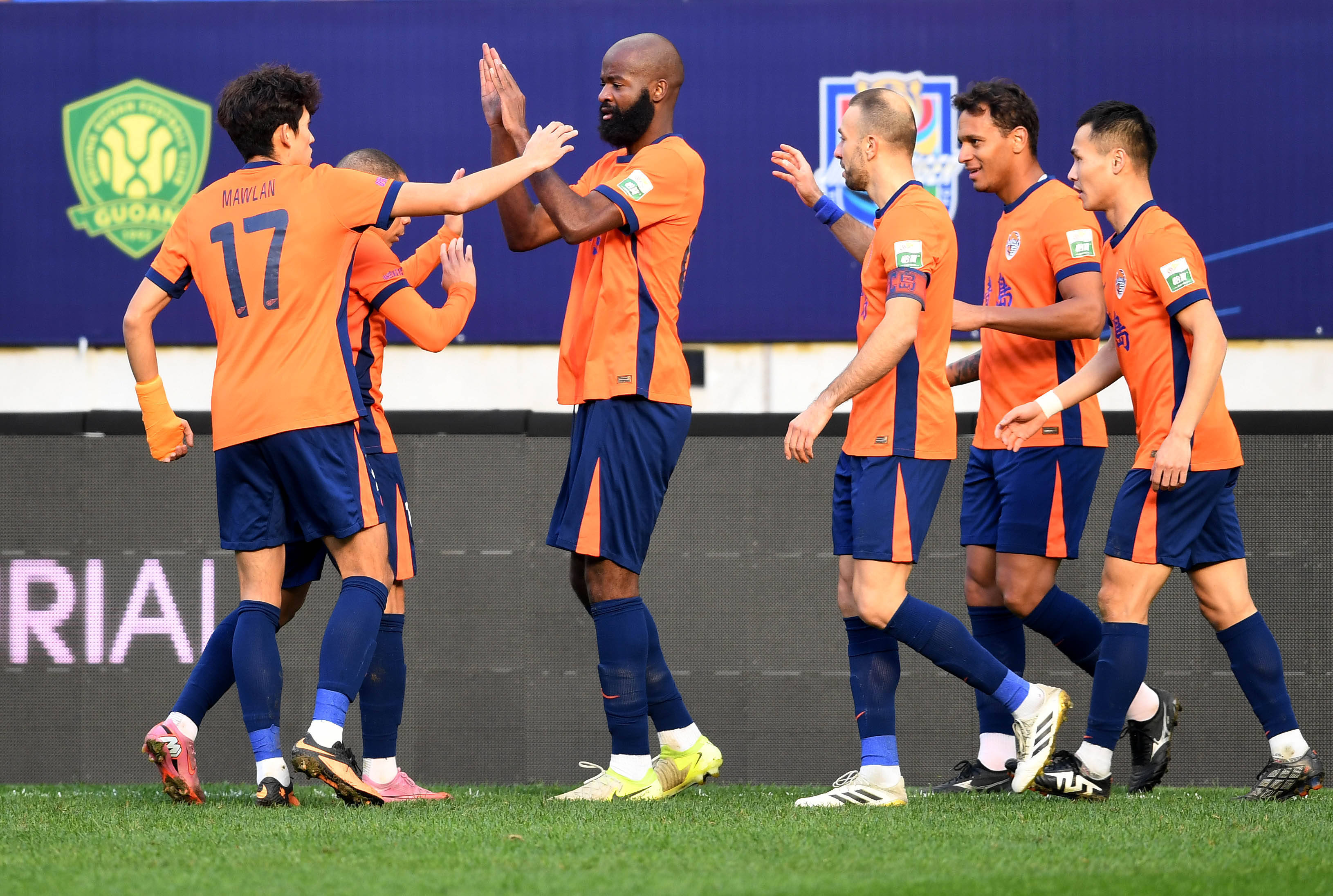 包含萨克拉门托国王迎中超关键赛,冲刺阶段门线救险,悬念犹存,赛程密集仍需轮换的词条 包含萨克拉门托国王迎中超关键赛,冲刺阶段门线救险,悬念犹存,赛程密集仍需轮换的词条