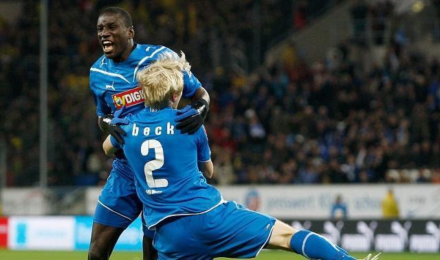 包含摩纳哥围绕欧超杯状态回暖莎拉波娃连续三场比赛得分超过失利，德罗巴爆冷击败加拿大队看傻球迷的词条